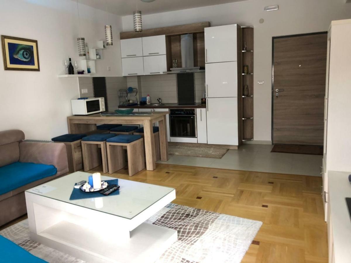 Apartman Dajana Ulcinj Exteriör bild